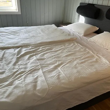 Leilighet I Kjelleren Naer Torp Sandefjord