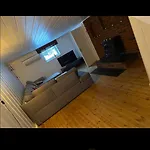 Leilighet I Kjelleren Naer Torp *